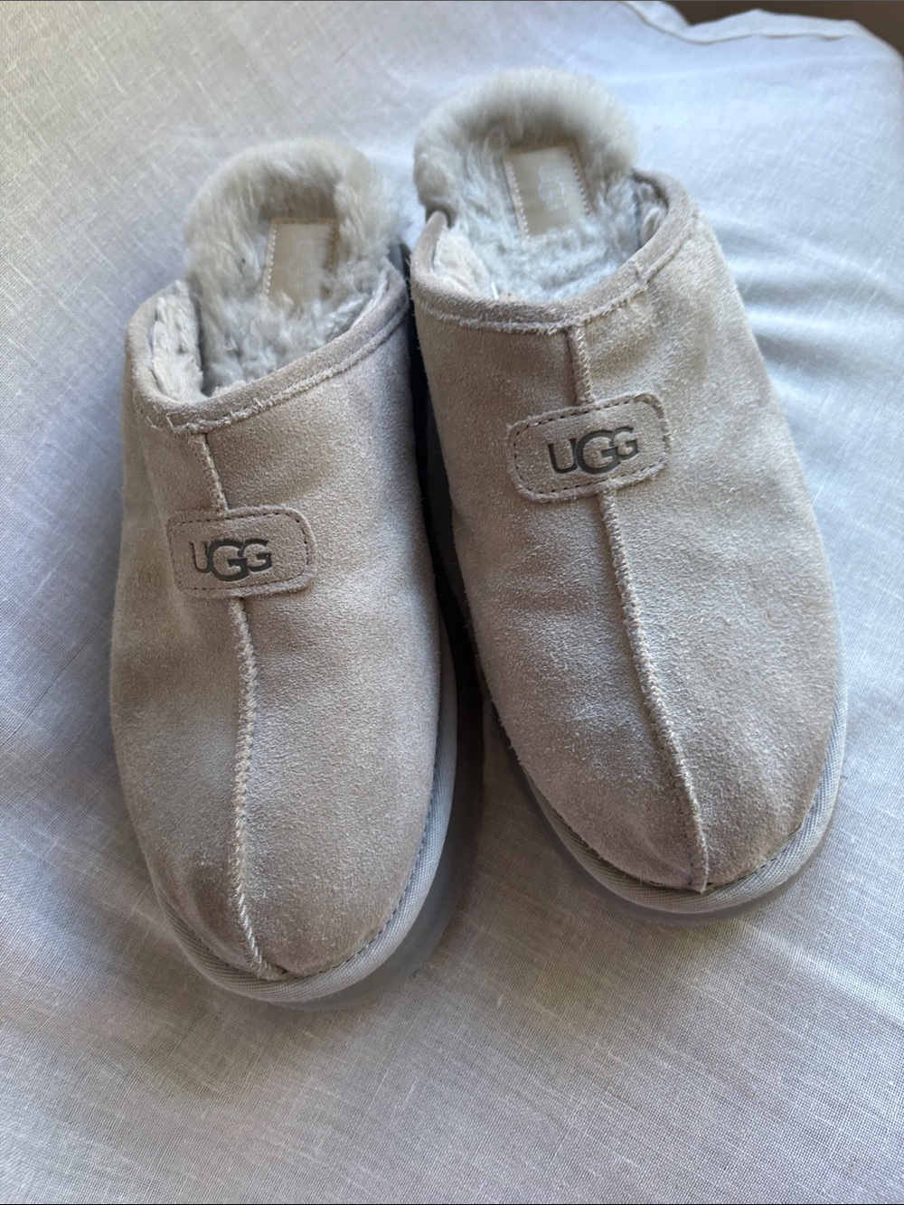 UGG Women’s Suede Shearling Lined Slip-On Clog in Light Grey